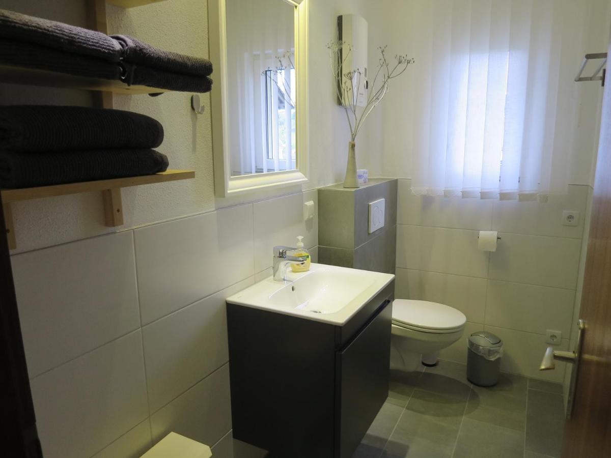 Ferienwohnungen Haus Hinneres Schalkenmehren Exteriör bild