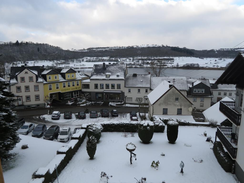 Ferienwohnungen Haus Hinneres Schalkenmehren Rum bild